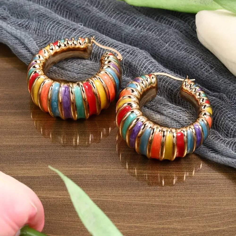 Large multicolor enamel hoop earrings yellow goldtone NEW - Picture 2 of 4